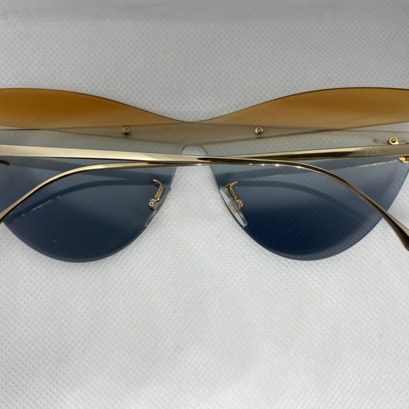 NWT Fendi FF Kalligraphy Grey Cat Eye Sunglasses - Picture 5 of 7